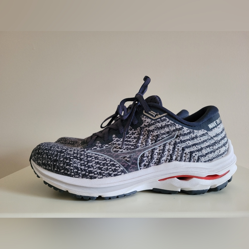 MIZUNO WAVE INSPIRE 17